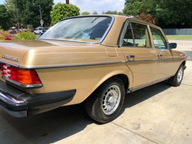 1985 Mercedes-Benz 300-Series - photo 8