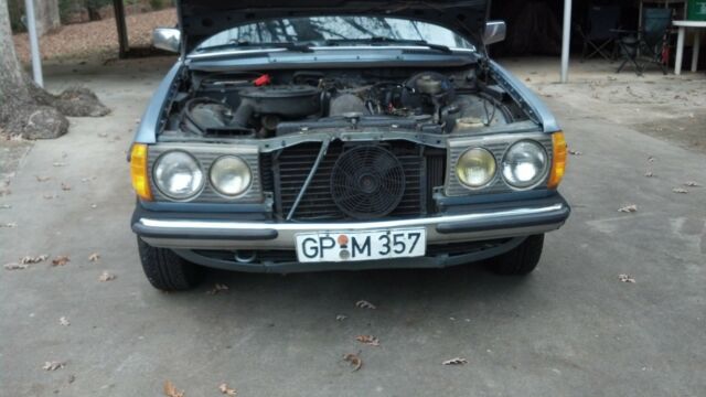 1985 Mercedes-Benz 300-Series 300D - photo 3