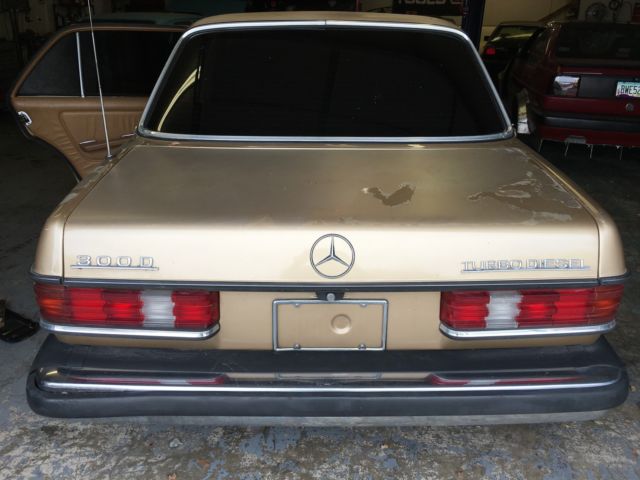 1985 Mercedes-Benz 300-Series TURBO DIESEL - photo 6