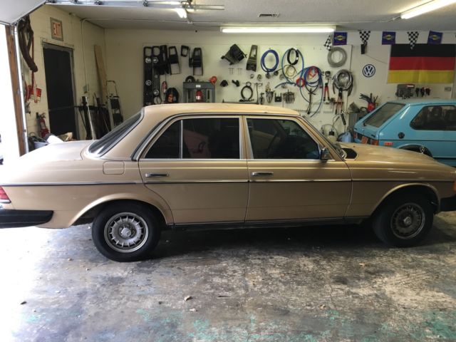 1985 Mercedes-Benz 300-Series TURBO DIESEL - photo 7