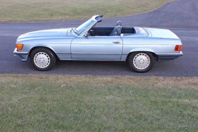 1985 Mercedes-Benz SL-Class convertible - photo 10