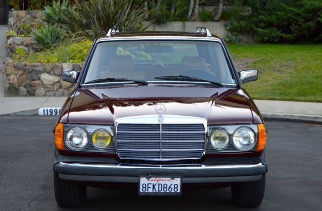 1985 Mercedes-Benz 300-Series W123 turbo diesel wagon , low miles - photo 5