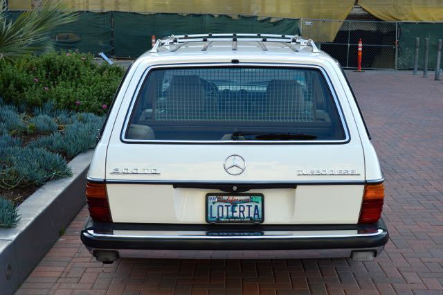 1985 Mercedes-Benz 300-Series 5 door station wagon - photo 6