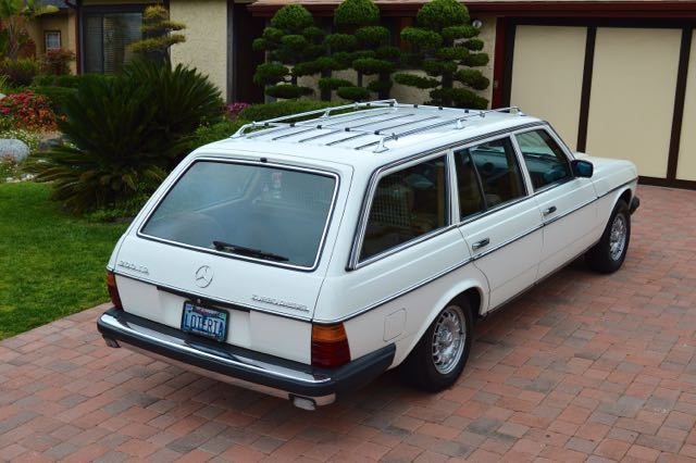 1985 Mercedes-Benz 300-Series 5 door station wagon - photo 8