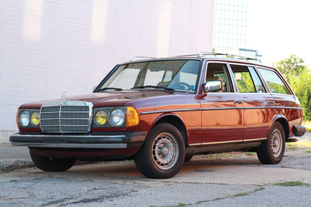 1985 Mercedes 300TD W123 Wagon 300 TD 1985 Mercedes-Benz 300-Series