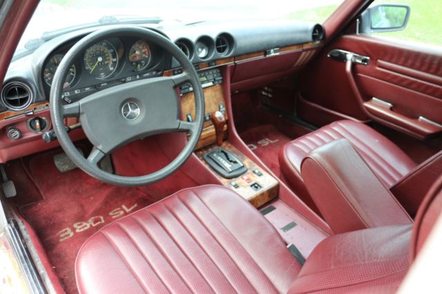 1985 Mercedes-Benz SL-Class - photo 10
