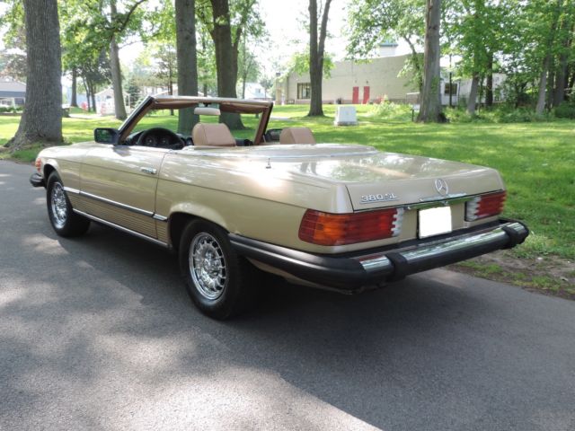 1985 Mercedes-Benz SL-Class Convertible - photo 5