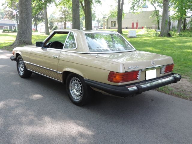 1985 Mercedes-Benz SL-Class Convertible - photo 9