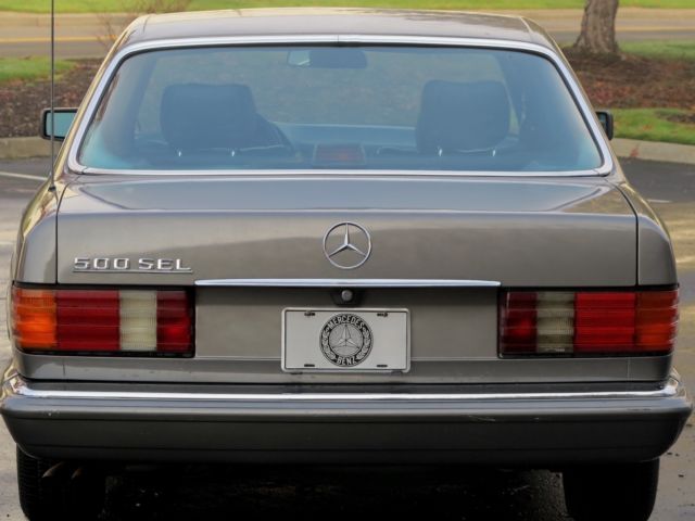1985 Mercedes-Benz 500-Series 500SEL - photo 11