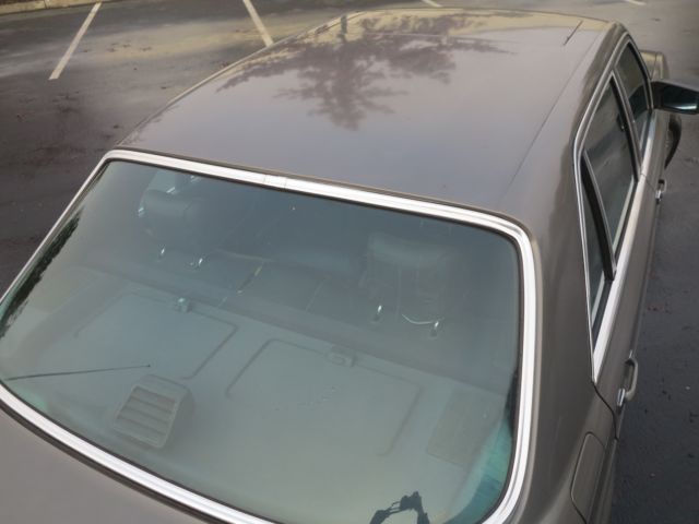 1985 Mercedes-Benz 500-Series 500SEL - photo 12