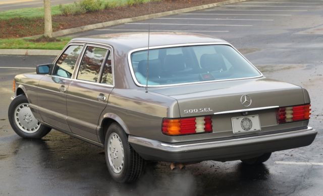 1985 Mercedes-Benz 500-Series 500SEL - photo 4