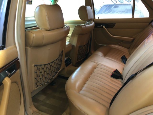 1985 Mercedes-Benz 300-Series - photo 12