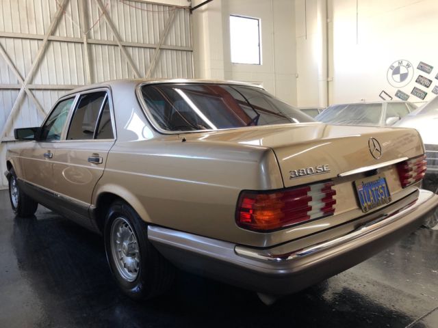 1985 Mercedes-Benz 300-Series - photo 6
