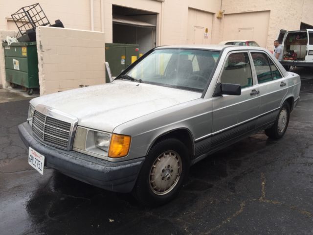1985 Mercedes-Benz 190-Series - photo 2