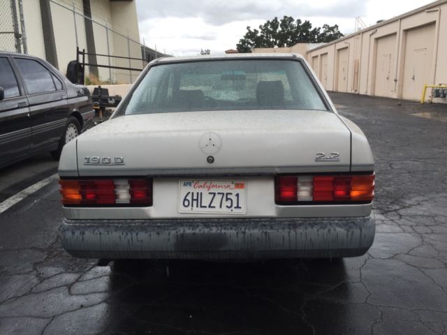 1985 Mercedes-Benz 190-Series - photo 3