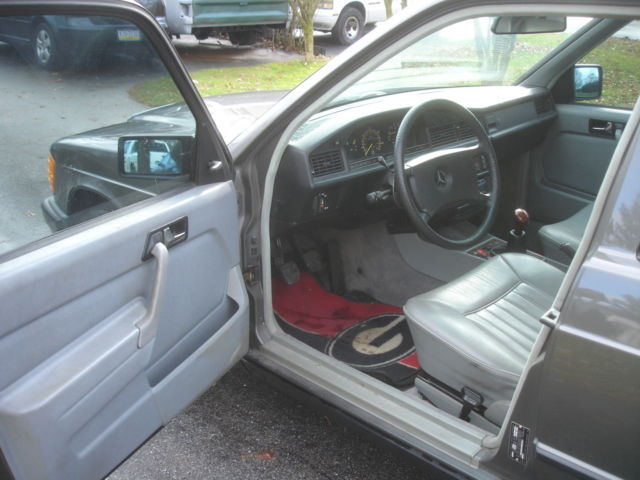 1985 Mercedes-Benz 190-Series - photo 5