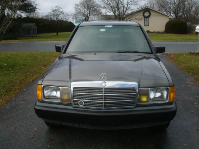1985 Mercedes-Benz 190-Series gray leather - photo 3