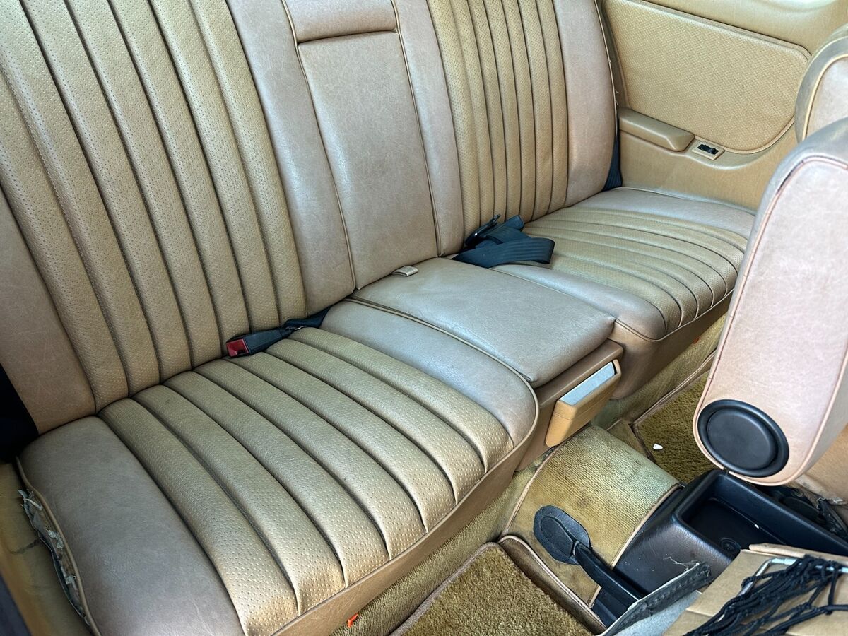 1985 Mercedes-Benz 300-Series - photo 10