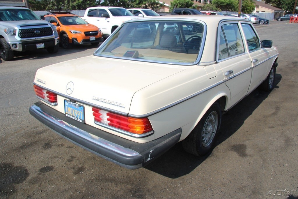 1985 Mercedes-Benz 300-Series 300 D - photo 6