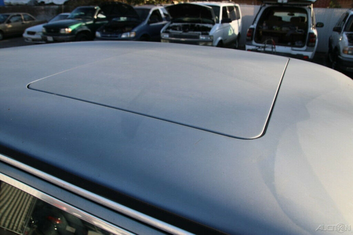 1985 Mercedes-Benz 300-Series 300 D - photo 11
