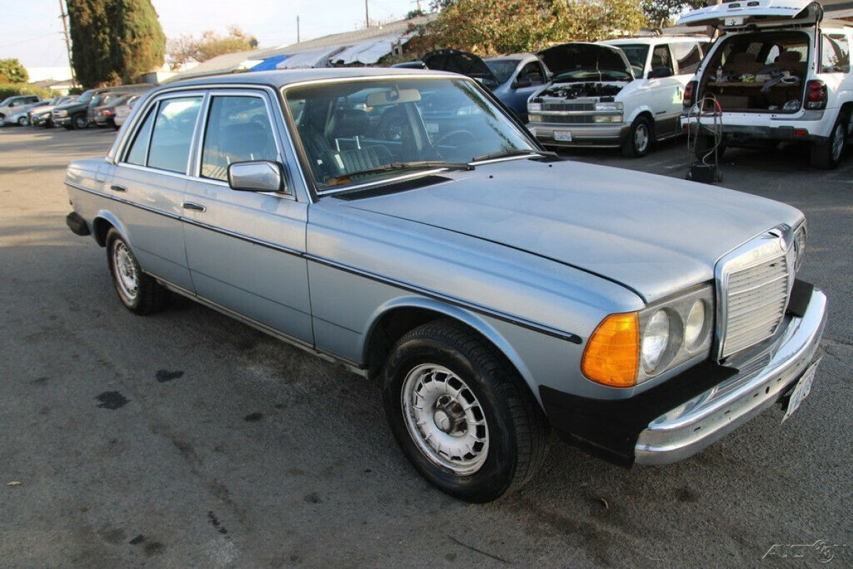 1985 Mercedes-Benz 300-Series 300 D - photo 3