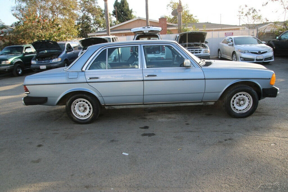 1985 Mercedes-Benz 300-Series 300 D - photo 4