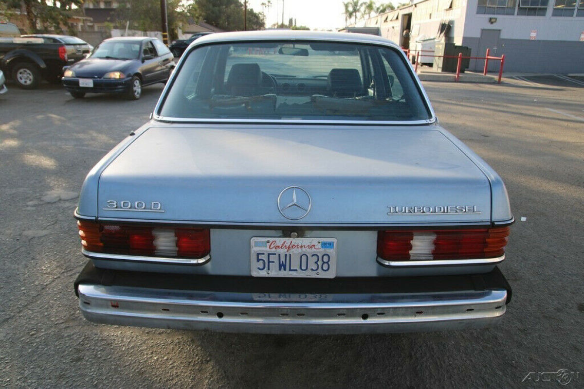1985 Mercedes-Benz 300-Series 300 D - photo 6