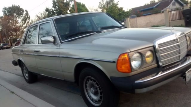 1985 Mercedes-Benz 300 D Turbo Diesel 1985 Mercedes-Benz 300-Series