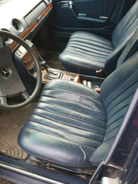 1985 Mercedes-Benz 300-Series - photo 10