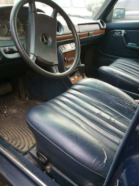 1985 Mercedes-Benz 300-Series - photo 12