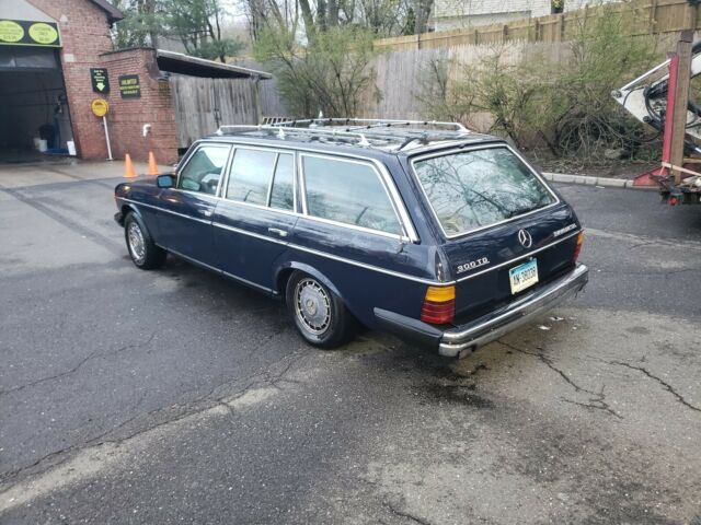 1985 Mercedes-Benz 300-Series - photo 5