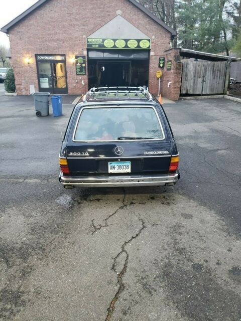 1985 Mercedes-Benz 300-Series - photo 6