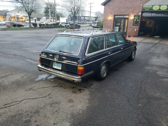 1985 Mercedes-Benz 300-Series - photo 7