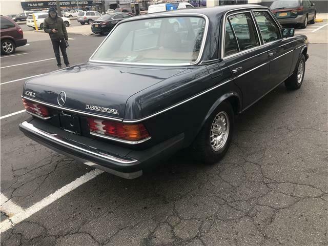 1985 Mercedes-Benz 300-Series 300D-T - photo 13
