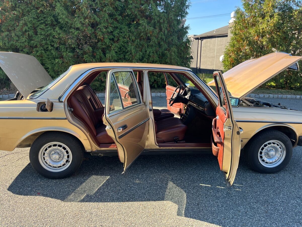 1985 Mercedes-Benz 300-Series 300D W123 TURBO DIESEL - photo 9