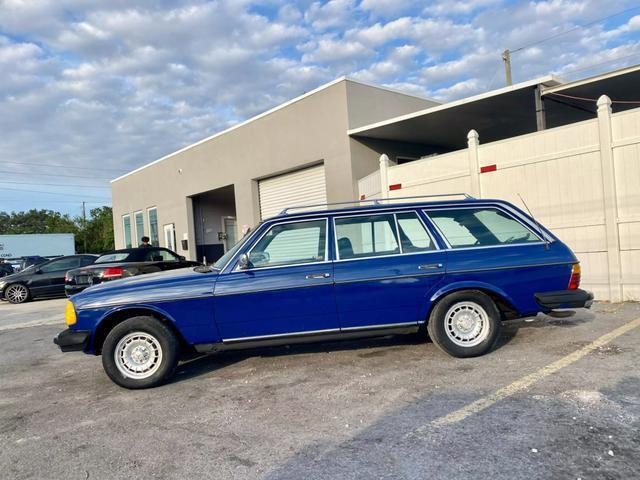 1985 Mercedes-Benz 300-Series 300TD 4D Wagon - photo 12