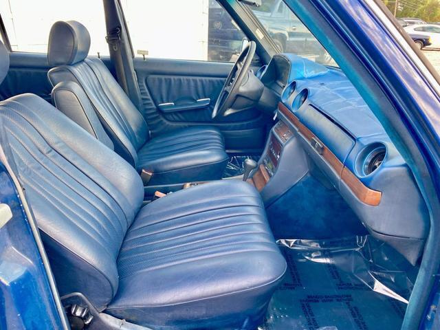 1985 Mercedes-Benz 300-Series 300TD 4D Wagon - photo 4