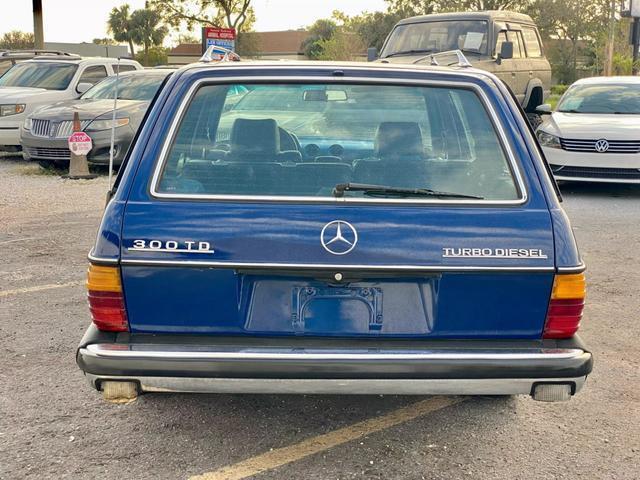 1985 Mercedes-Benz 300-Series 300TD 4D Wagon - photo 6
