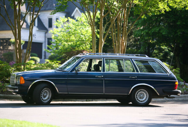 1985 Mercedes-Benz 300 Series 300TD SUNROOF TURBO DIESEL 1985 Mercedes-Benz 300-Series W123