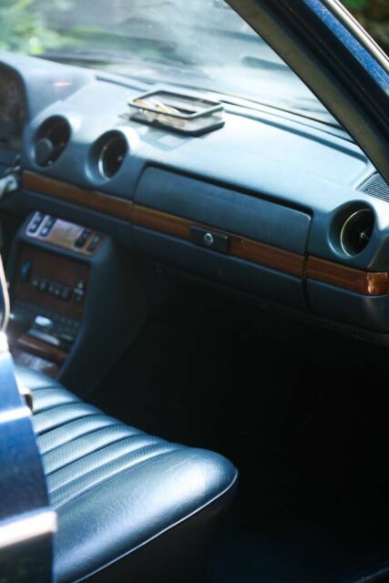 1985 Mercedes-Benz 300-Series W123 - photo 9