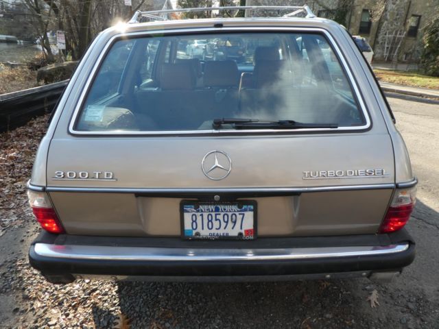 1985 Mercedes-Benz 300-Series 300TD-T - photo 7