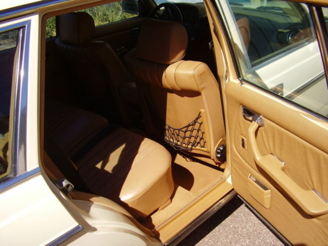 1985 Mercedes-Benz 300-Series 5 Door Wagon - photo 3