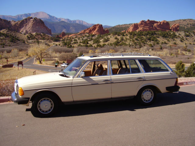 1985 Mercedes-Benz 300-Series 5 Door Wagon - photo 4
