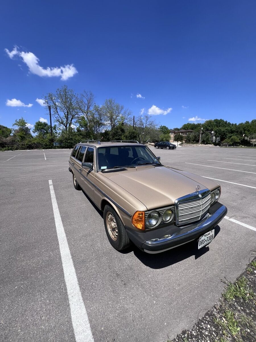 1985 Mercedes-Benz 300-Series TDT - photo 2