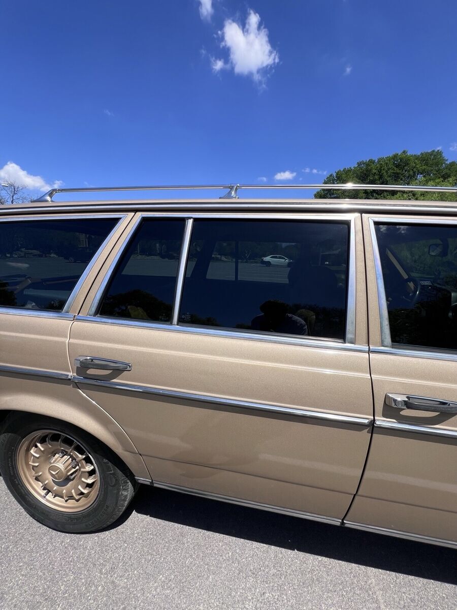 1985 Mercedes-Benz 300-Series TDT - photo 7
