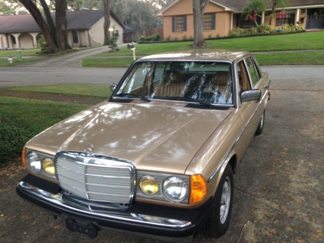 1985 Mercedes-Benz 300-Series - photo 2