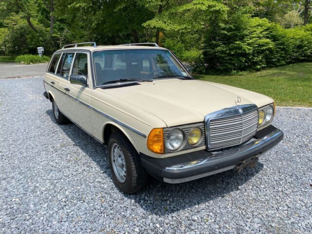1985 Mercedes-Benz 300-Series TDT - photo 12