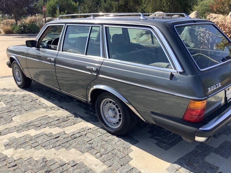 1985 300-Series 300 TD - photo 13