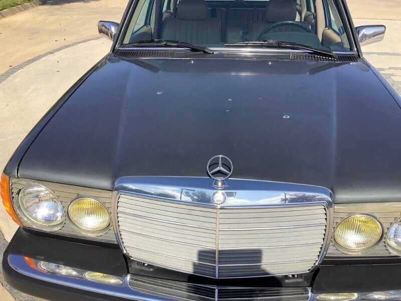 1985 300-Series 300 TD - photo 4