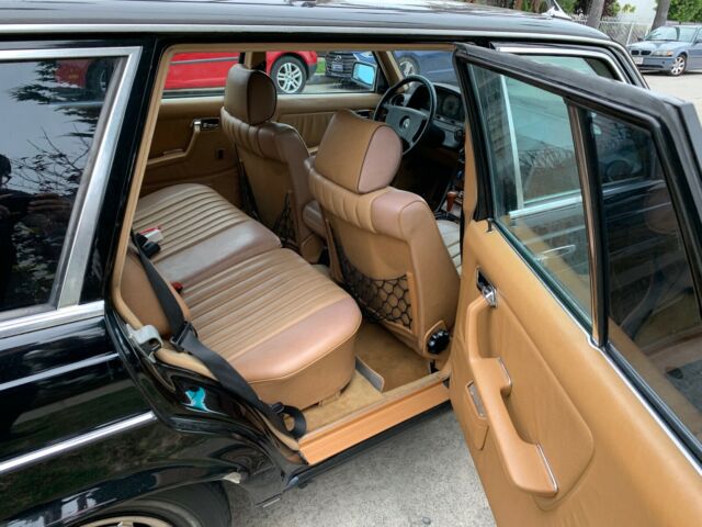1985 Mercedes-Benz 300-Series - photo 10